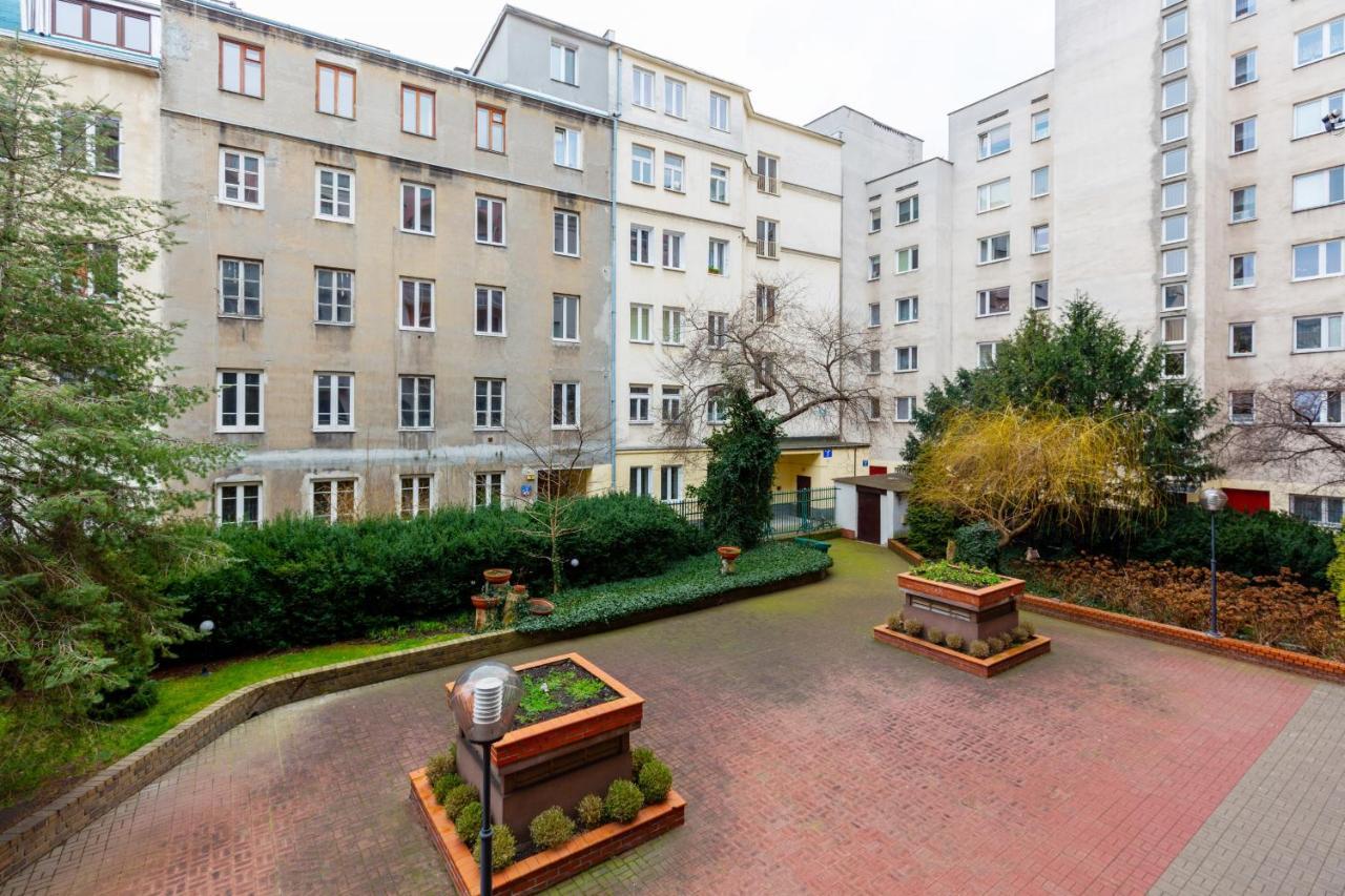 Apartment Warsaw Hoza By Noclegi Renters Varsóvia Exterior foto