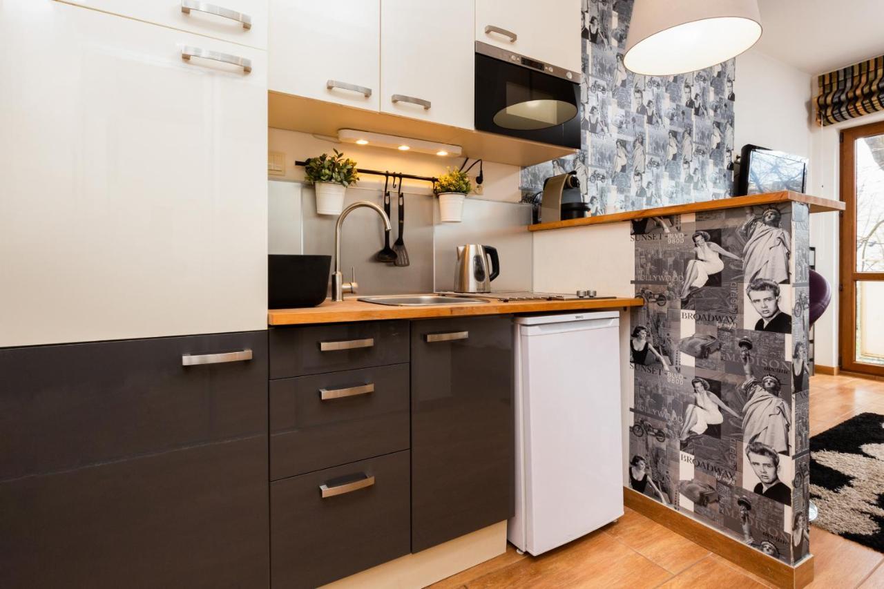 Apartment Warsaw Hoza By Noclegi Renters Varsóvia Exterior foto